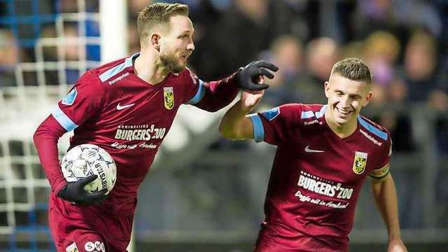 更衣室的領 更衣室的領