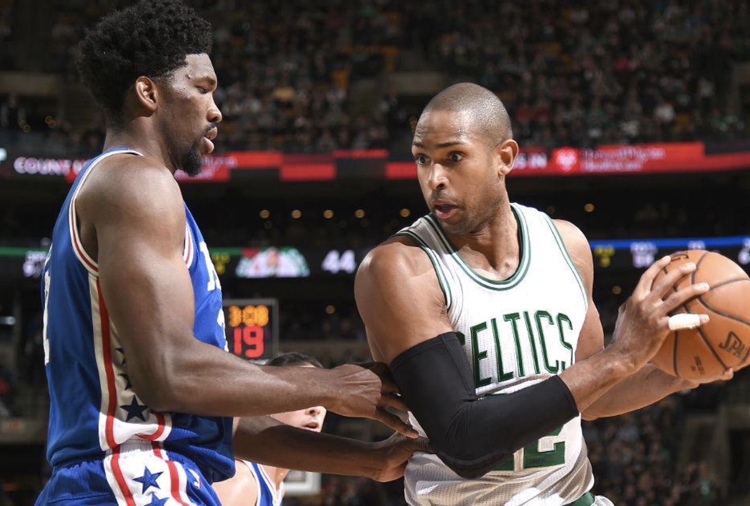 轻球员对篮 轻球员对篮