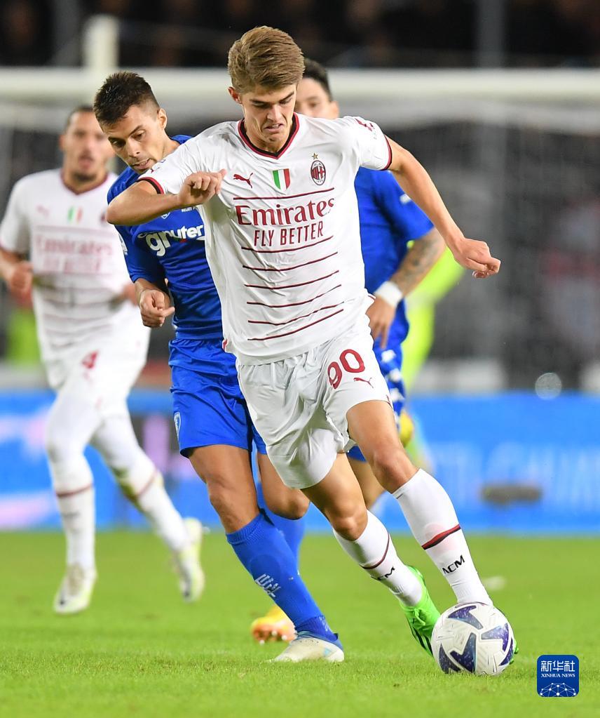 平选手在比 平选手在比