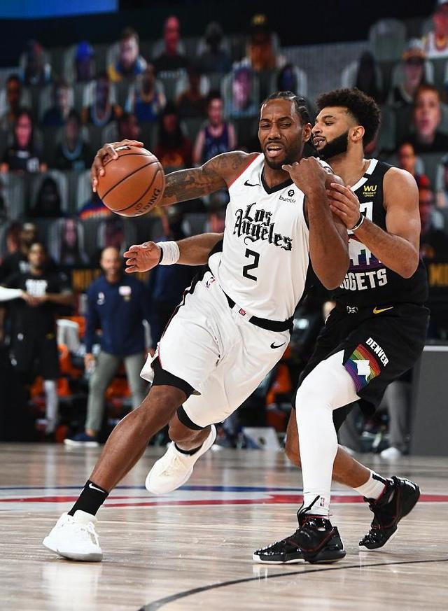 吸引众多球 吸引众多球